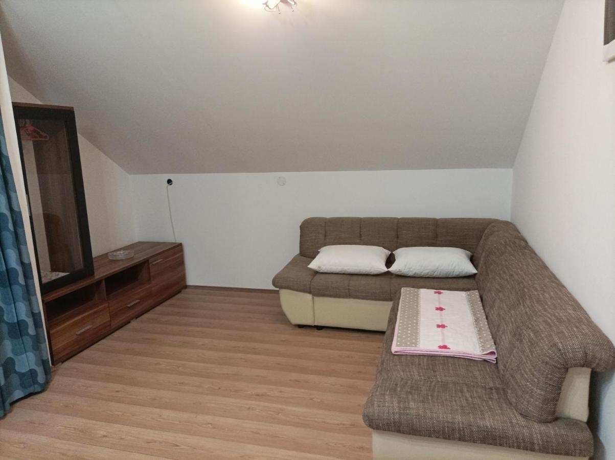 House Ilija Hodak سيليست دريزنيكو المظهر الخارجي الصورة