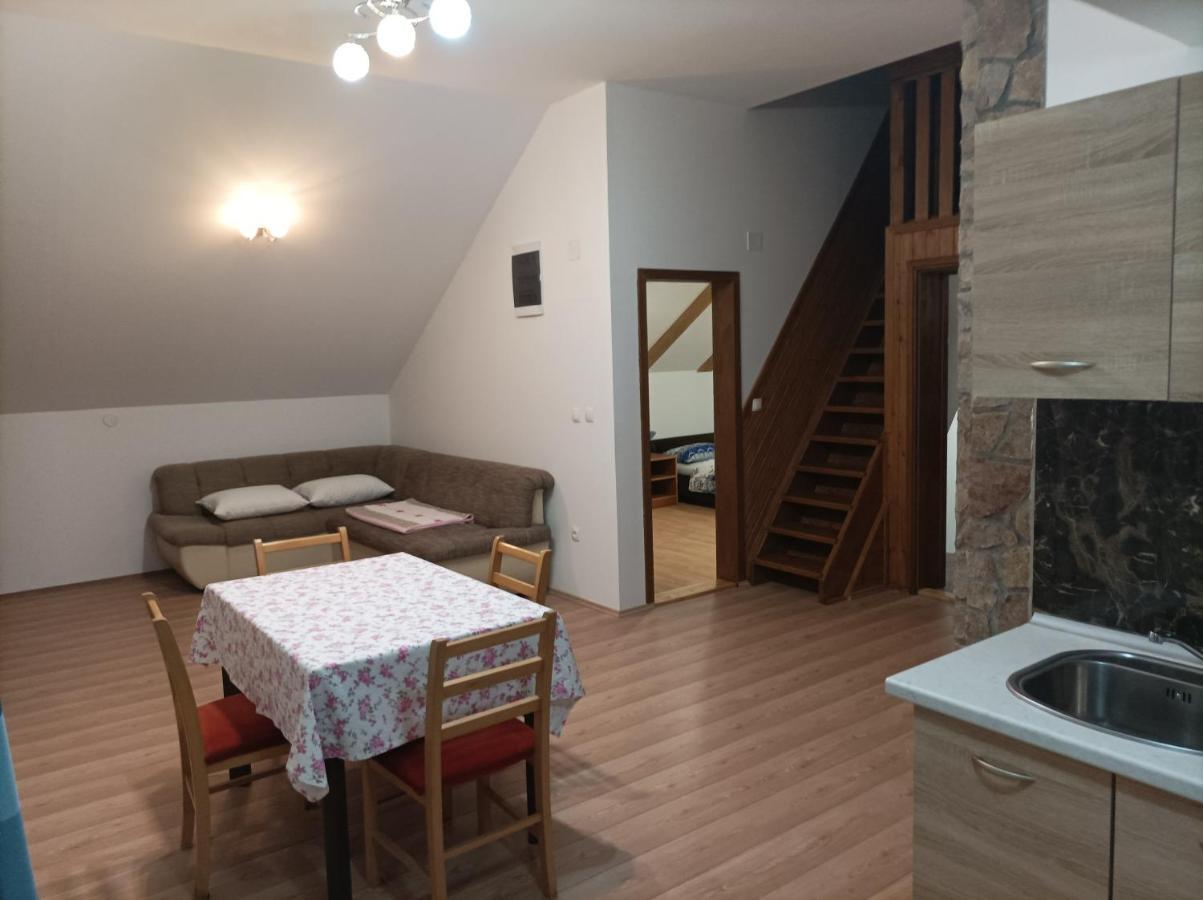 House Ilija Hodak سيليست دريزنيكو المظهر الخارجي الصورة