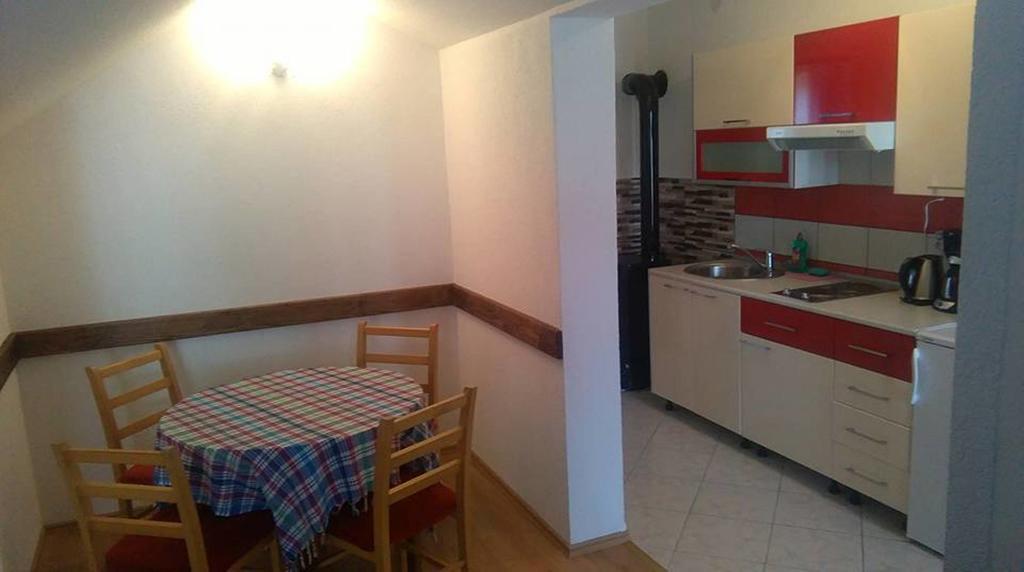 House Ilija Hodak سيليست دريزنيكو المظهر الخارجي الصورة